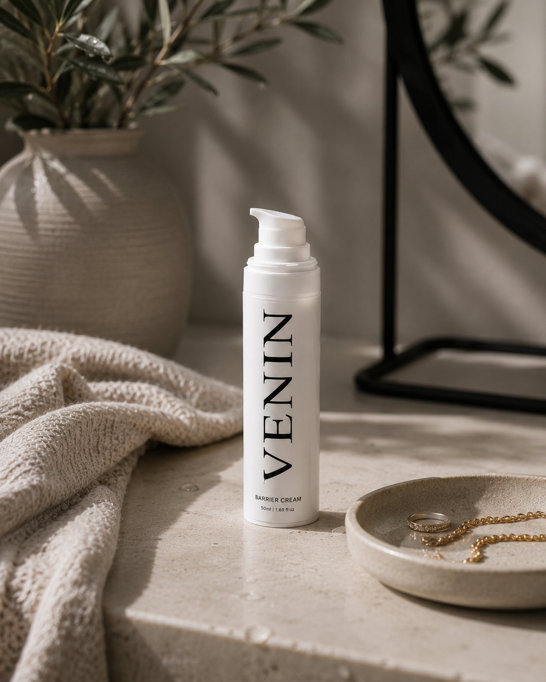 Lifestyle image of VENIN's Barrier Night Cream
